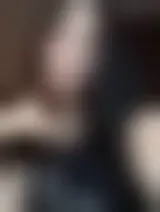 Chatter avec mayah_26 et des femmes célibataires vers Le Pilhon