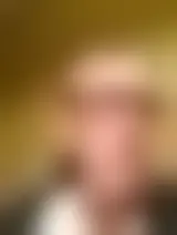 Chatter avec everet et des hommes célibataires vers Lyon